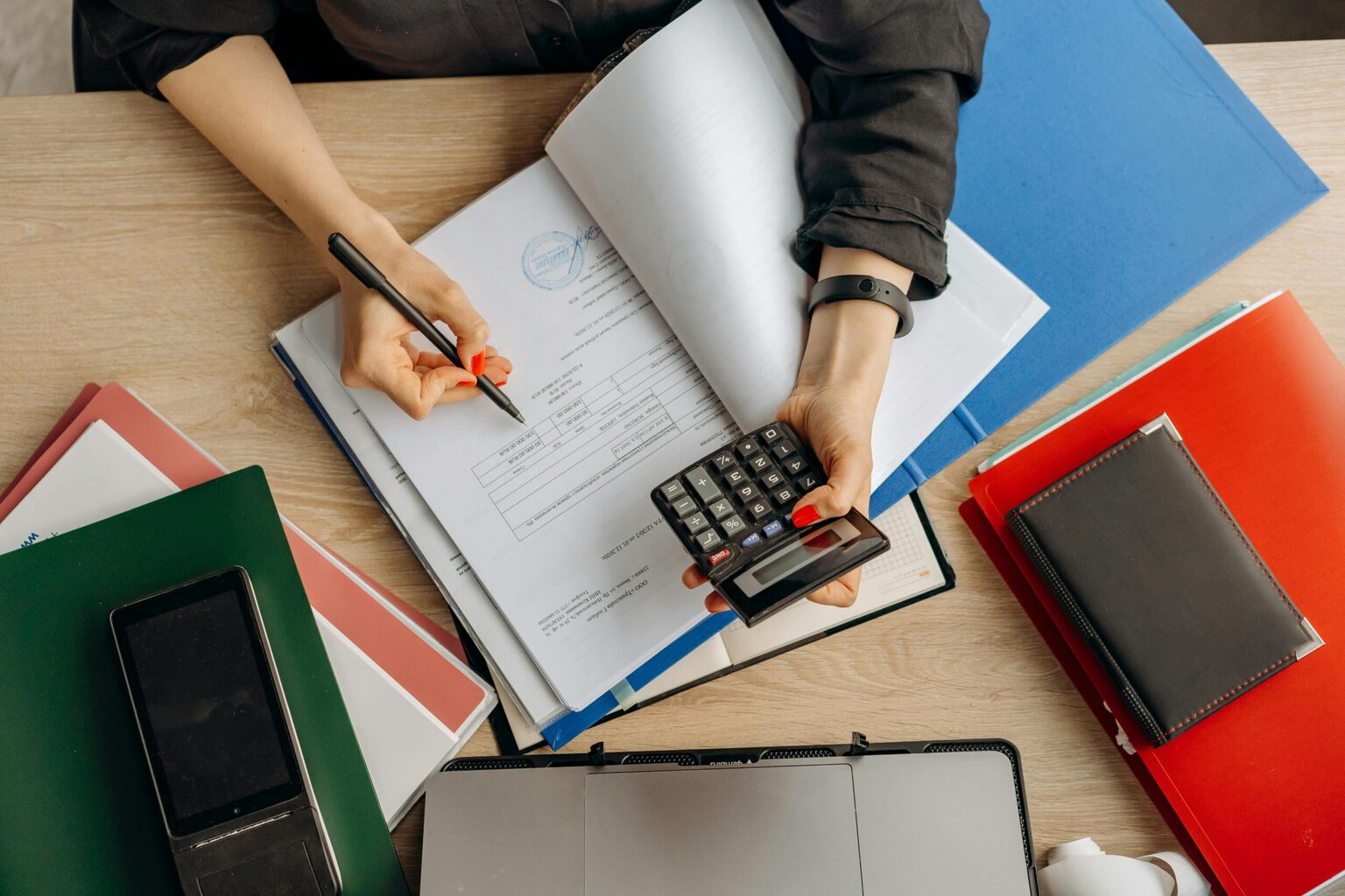Debt Payoff Calculator: Snowball vs Avalanche Comparison – Your Complete 2025 Guide to Financial Freedom Debt Payoff Calculator